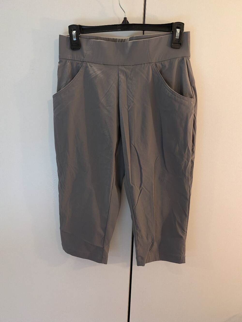 Columbia Women’s Small Gray Pull-On Capri